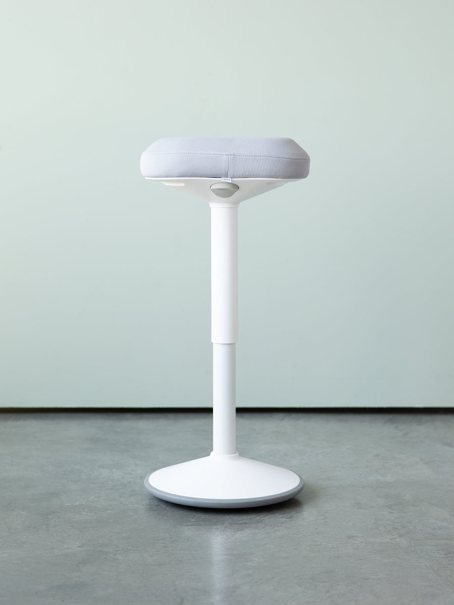 Luna standing discount desk stool review